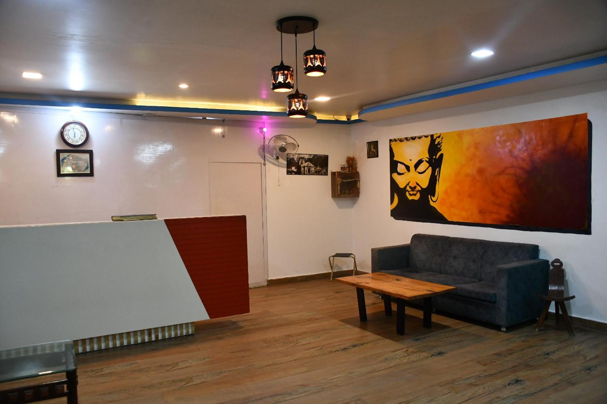 石番士旅馆酒店 Rishīkesh 外观 照片